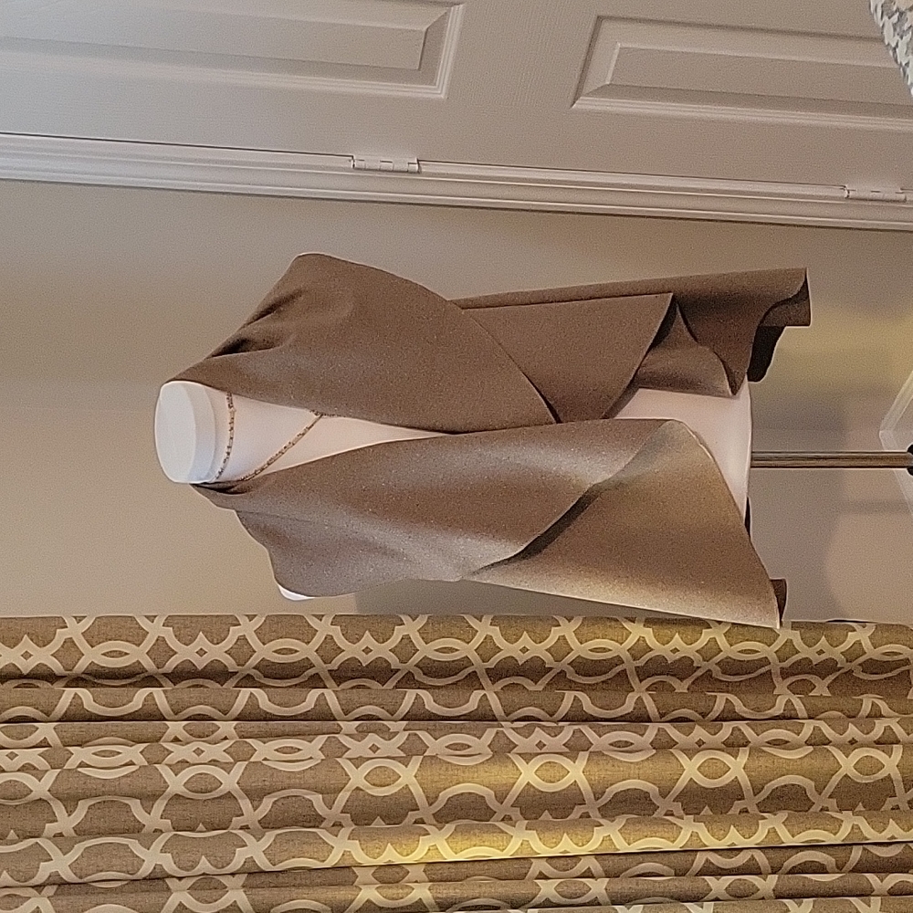 Hipster Row Tan wrap, Never worn, one size.